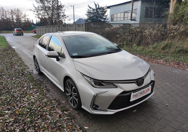 Toyota Corolla cena 76000 przebieg: 42000, rok produkcji 2020 z Resko małe 154